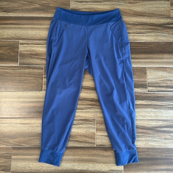 💙🩵Athleta SoHo Jogger in Blue, 8P - Picture 2 of 16